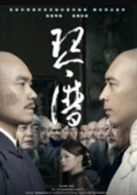 破解家庭摄像头监控偷拍跟父母睡一个炕上的年轻小夫妻在父母旁边女的帮老公摸鸡巴男的给女的摸逼调情啪啪 - AV频道